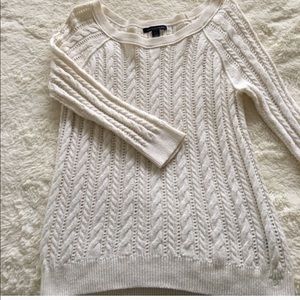 American Eagle 3/4 sleeve sweater